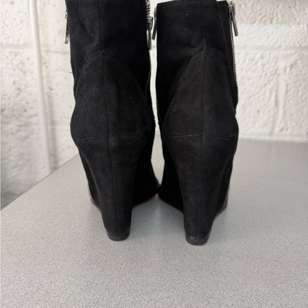 Booties - Picture 3 of 4